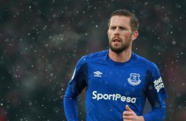 IM电竞官方综合游戏-足协杯转会风云：纽约尼克斯盯上锋线强援，奥斯梅恩或成交易筹码